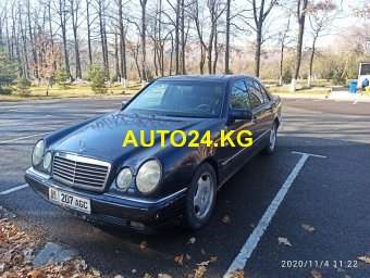 Mercedes-Benz E 230