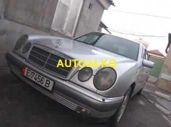 Mercedes-Benz E240 Mercedes-Benz E240