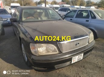 Lexus LS 400