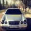 Mercedes-Benz E 220 2