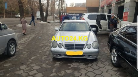 Mercedes-Benz E 220