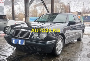 Mercedes-Benz E 320