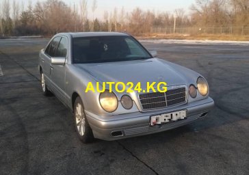 Mercedes-Benz E 230