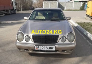 Mercedes-Benz E 240