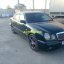 Mercedes-Benz E320 1