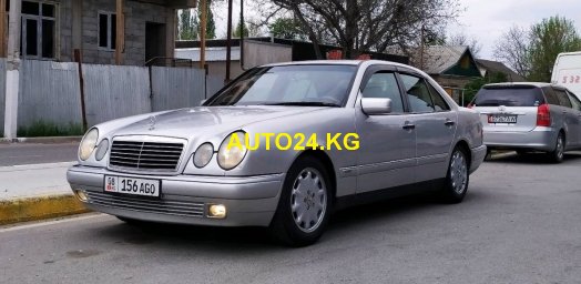 Mercedes-Benz E 320
