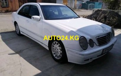 Mercedes-Benz E240