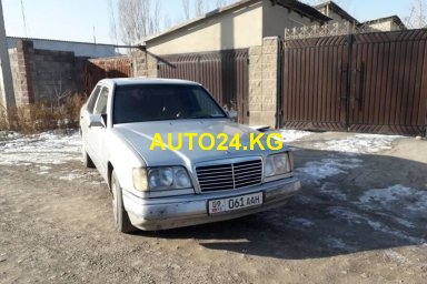 Mercedes-Benz E200