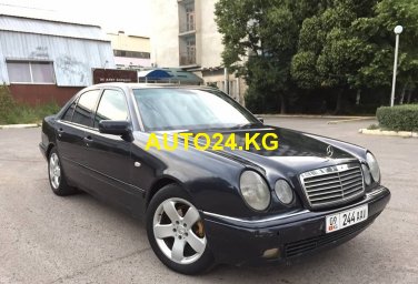 Mercedes-Benz E 240
