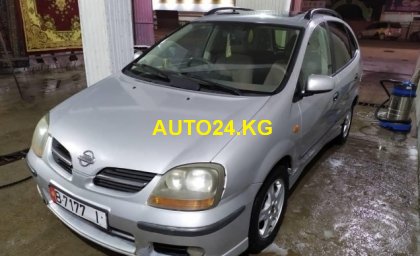 Nissan Almera Tino