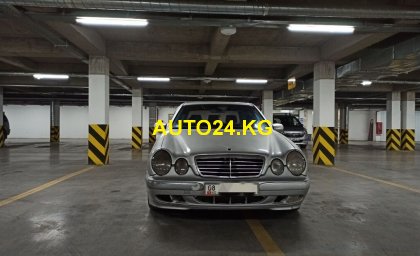Mercedes-Benz E 220 Mercedes-Benz E 220