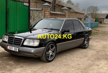 Mercedes-Benz E 220 Mercedes-Benz E 220